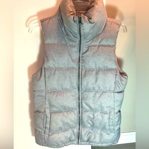 Old navy puffer vest
